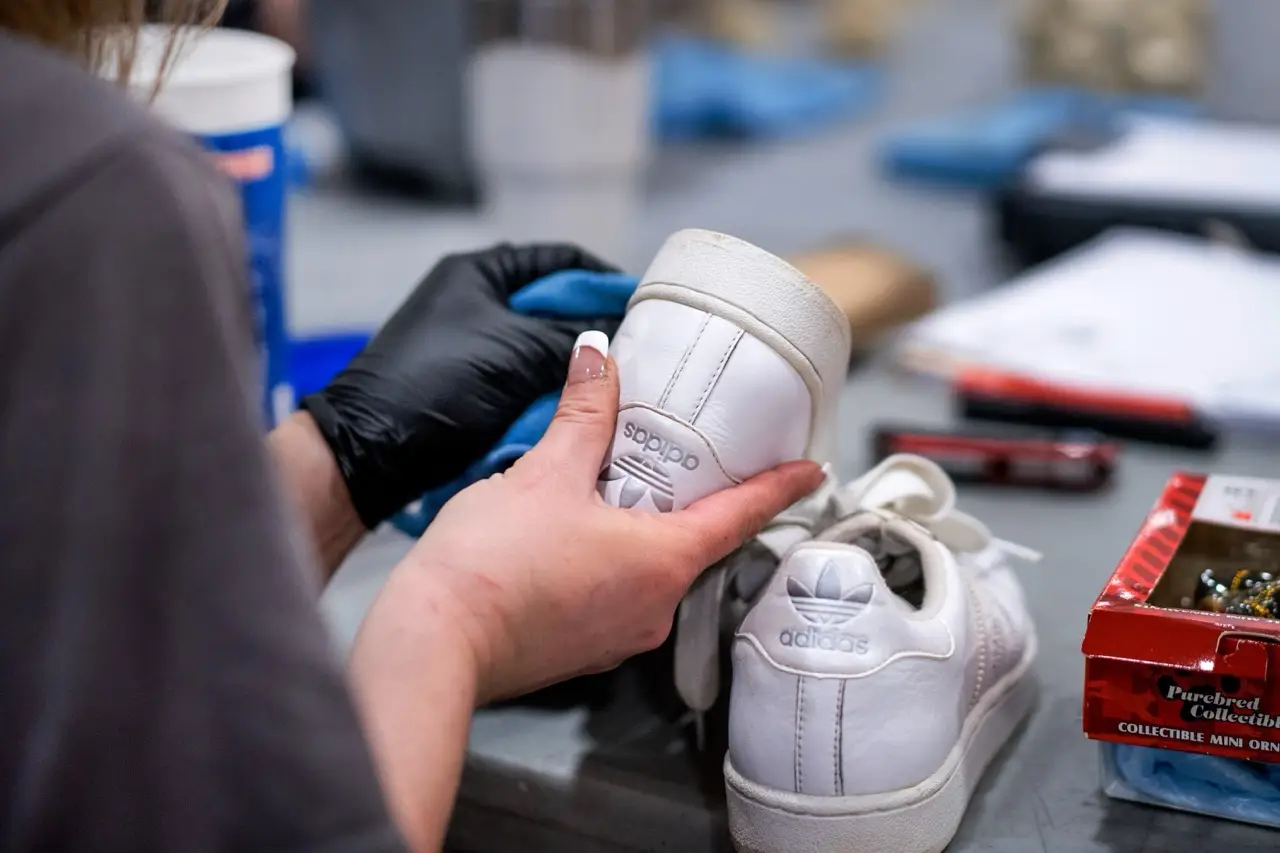 CRS Packout has Content Recovery Specialists Restoring Contents at CRS Packout